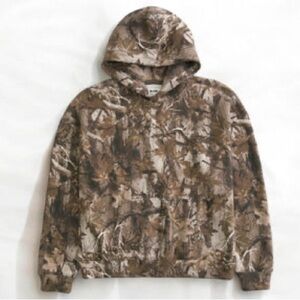 BLVRD Viral Boxy Camo Hoodie
